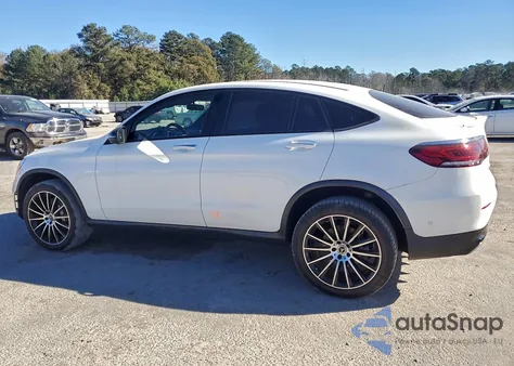 2022 Mercedes-Benz Glc Coupe 300 4Matic z USA, uszkodzony, nr VIN W1N0J8EB1NG036647